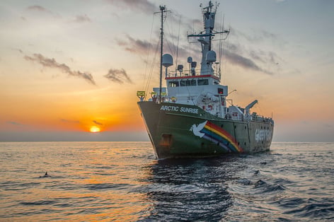 Nave Arctic Sunrise
